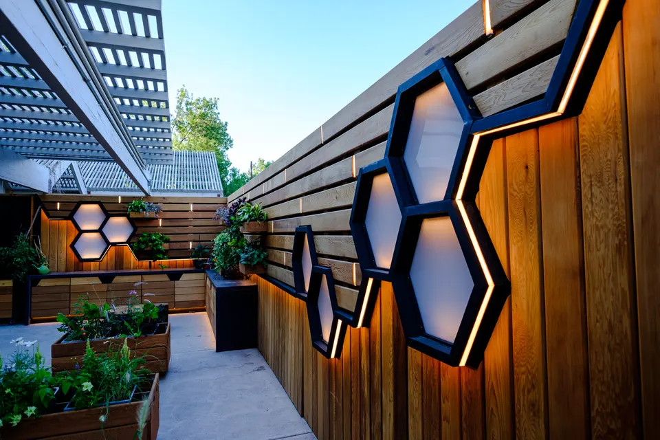 Living wall lighting detail