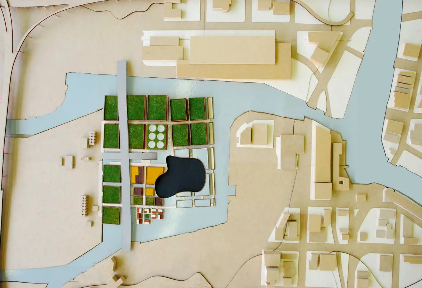Physical model showing the project at the river confluence